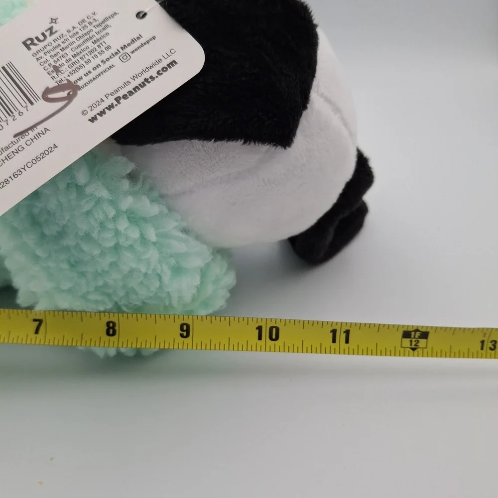 Peanuts Winter Snoopy‎ Plush with Green Hoodie Fleece Jacket 2024 Whit Tag Ruz